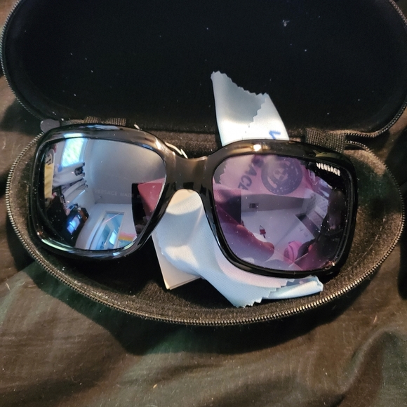 Versace Accessories - Versace Sunglasses FINAL PRICE